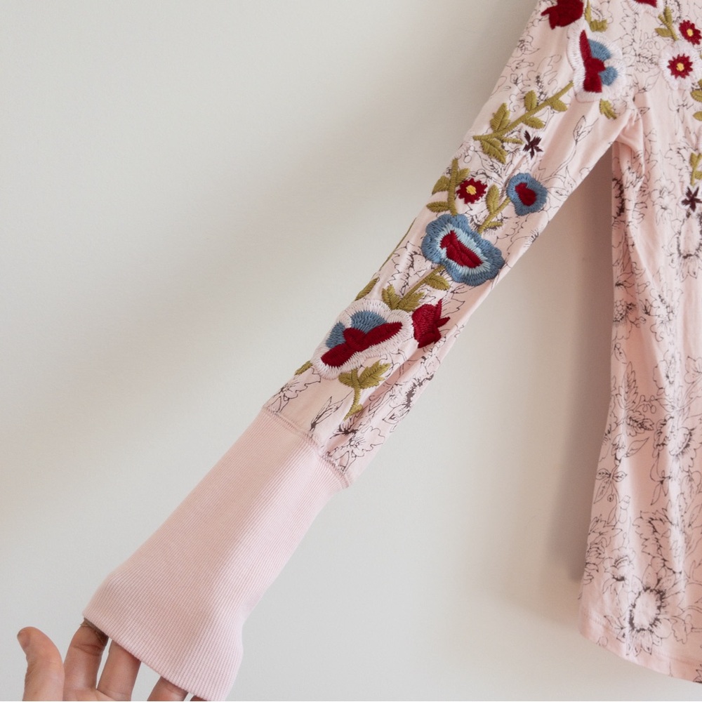 Sundance Pink Floral Embroidered Top - Picture 6 of 11